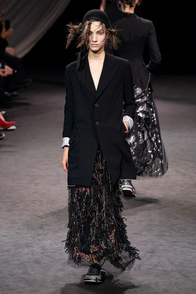 Look 34